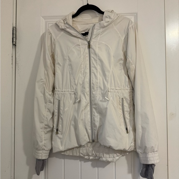Lululemon jacket - Picture 1 of 3